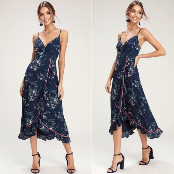 Romantic Mid-length Wrap Dress with a Pretty Navy Floral Print - Picture 2 of 5